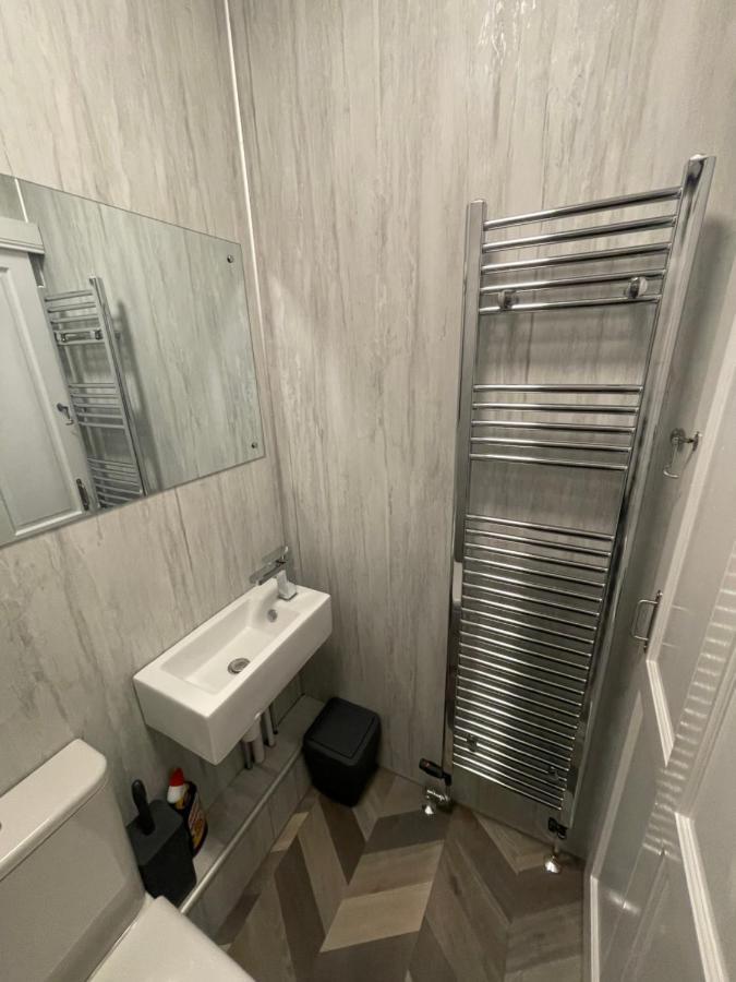 Crown Aros Beag, Ultra City Central 2 Bedroom Apartment With Free Parking Onsite Inverness Extérieur photo